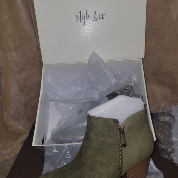 Style & Co. - Picture 5 of 8